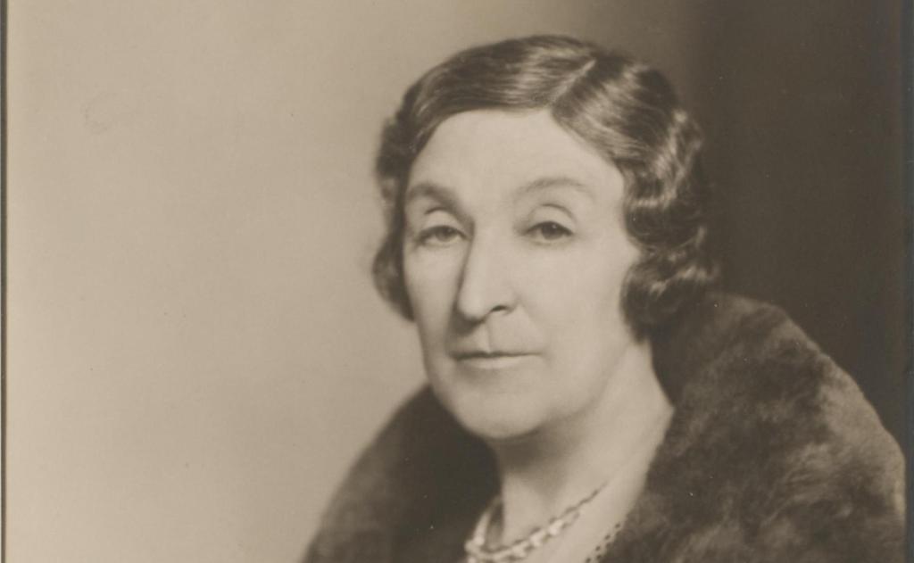 Why we should free Australia's female novelists from their male pseudonyms