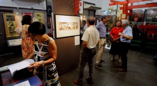 visitors enjoying Darwin's Chinese Museum