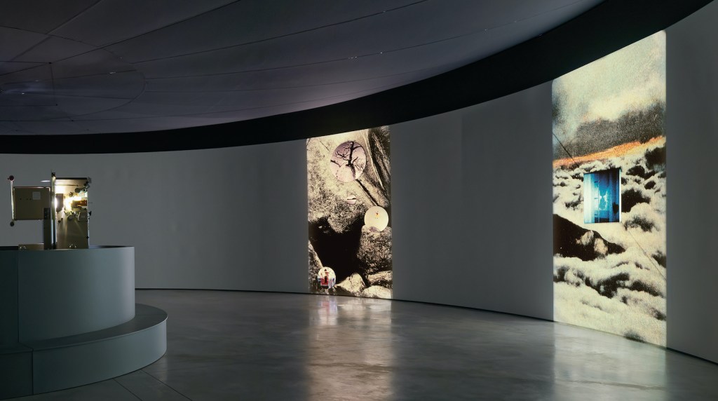 Tacita Dean. Gallery installation view of a film screened on a curved wall