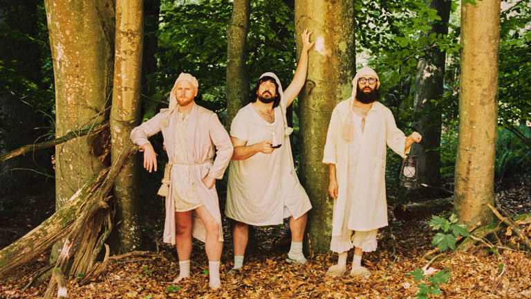 Aunty Donna in a promotional shoot for their upcoming DREM tour.