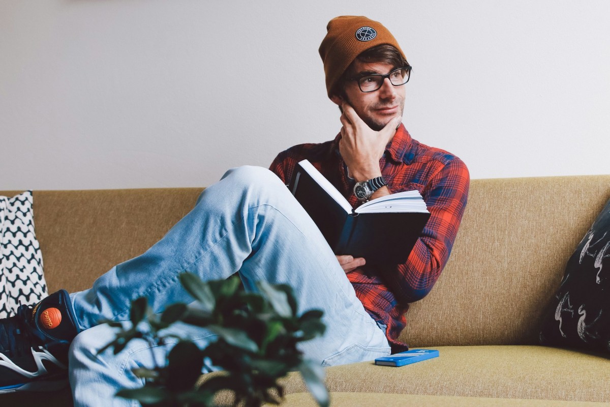 Best new non-fiction in Australia August 2025. Image: Attentie Attentie on Unsplash.
