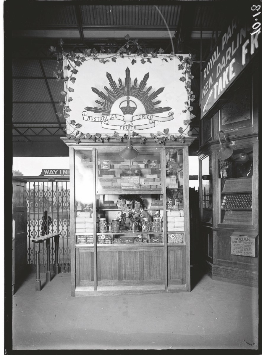 ADFA dried fruit stall at Flinders Street Station, Melbourne, c.1920–30. Image: Public Records Office Victoria.