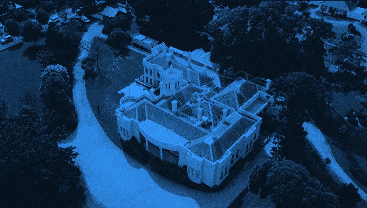 Billilla Mansion. Photo: Melbourne Sculpture Biennale.