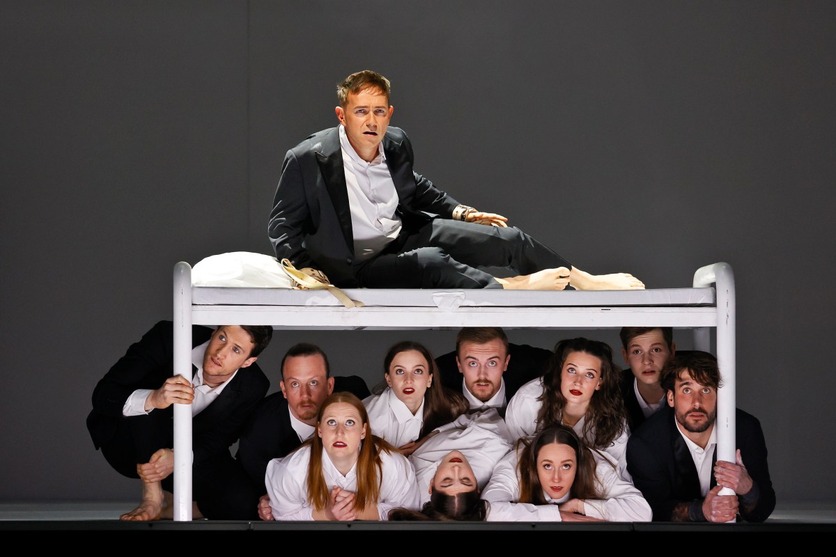Iestyn Davies as Orpheus and Circa Ensemble in Opera Australia's production of Orpheus and Eurydice, 2025. Photo: Jeff Busby.