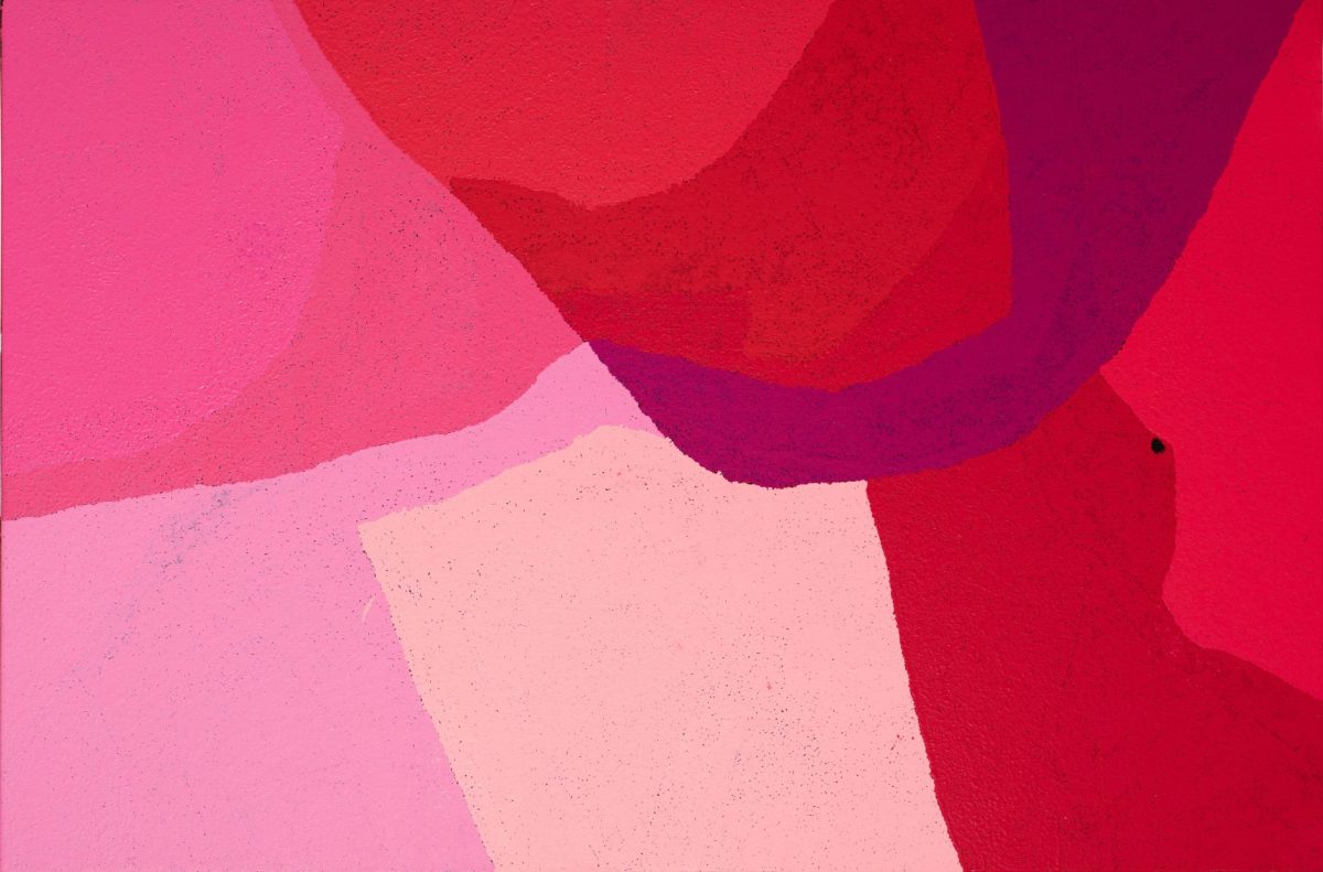 Kunmanara Carroll, Walungurru, 2014. Synthetic polymer paint on canvas, 122 x 182cm. Collection of Art Gallery of South Australia, Adelaide. Courtesy: the artist and Copyright Agency.