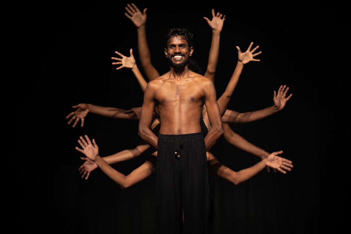 Dear Children, Sincerely... 7 Decades of Sri Lanka by Stages Theatre Group. Photo: Prauda Buwaneka.